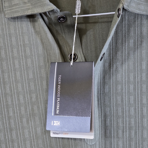 Nike FITDRY Tiger Woods Platinum Golf/Polo Shirt - Picture 7 of 8